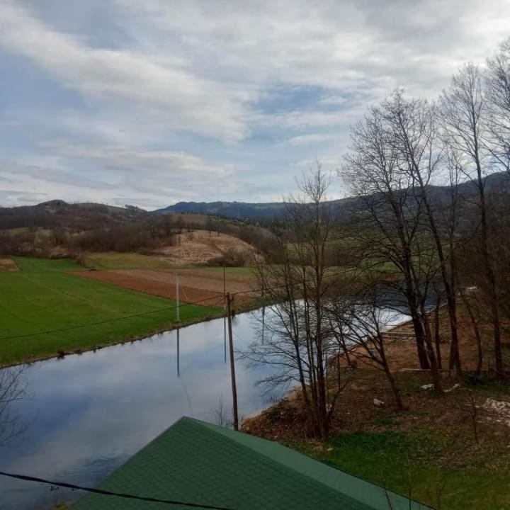 شقة Smjestaj Na Selu,Porodica Gvozdenac Sipovo المظهر الخارجي الصورة